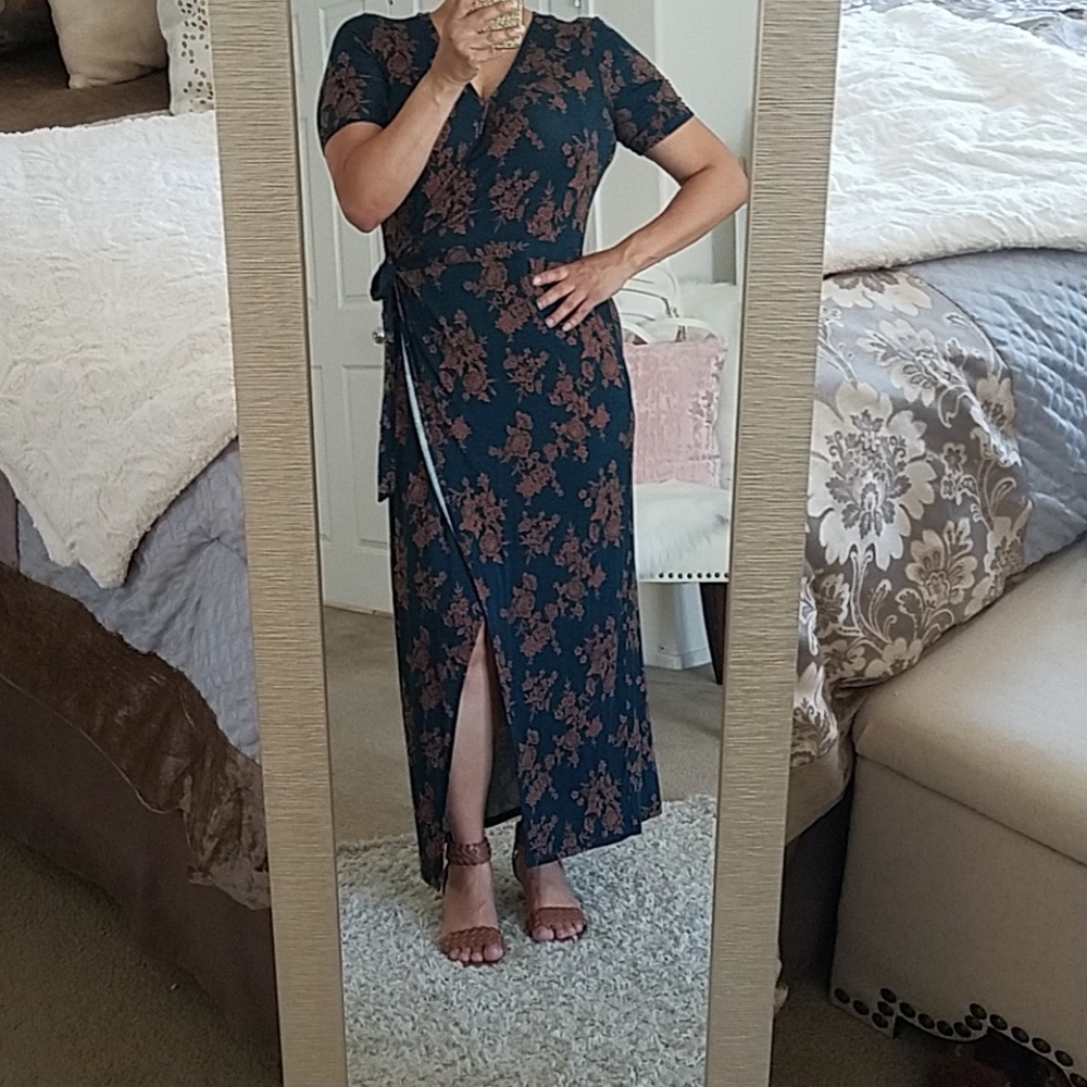 Beautiful rap around spring dress